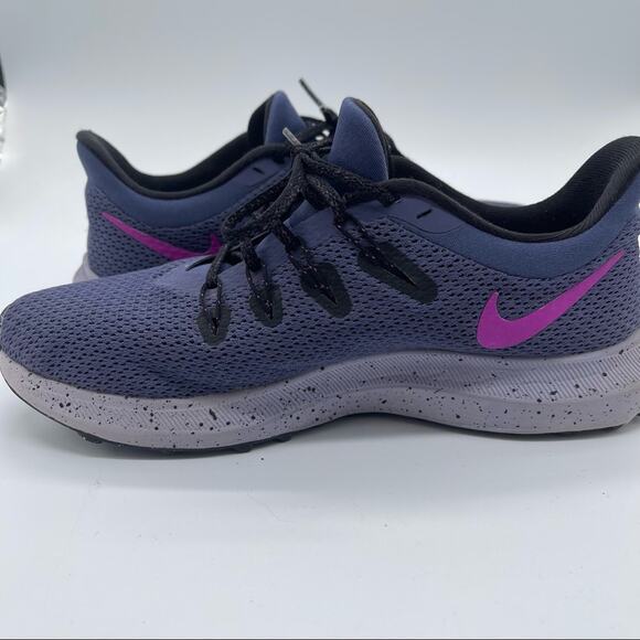 Nike, Quest Running Shoes. Size 7.5, Purple and Blue. In good used condition! - Picture 5 of 9